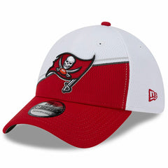Tampa Bay Buccaneers New Era 2023 Sideline 39THIRTY Flex Hat White/Red