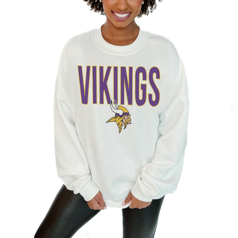 Minnesota Vikings Gameday Couture Women's Just Go With It Oversized Long Sleeve Crewneck Sweatshirt – White