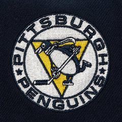 NHL Pittsburgh Penguins Mitchell & Ness Retro Script Colorblock Snapback Hat - Navy