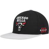 Chicago Bulls Core Snapback Hat Black/Gray