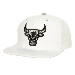 Chicago Bulls Day 4 Snapback Hat White