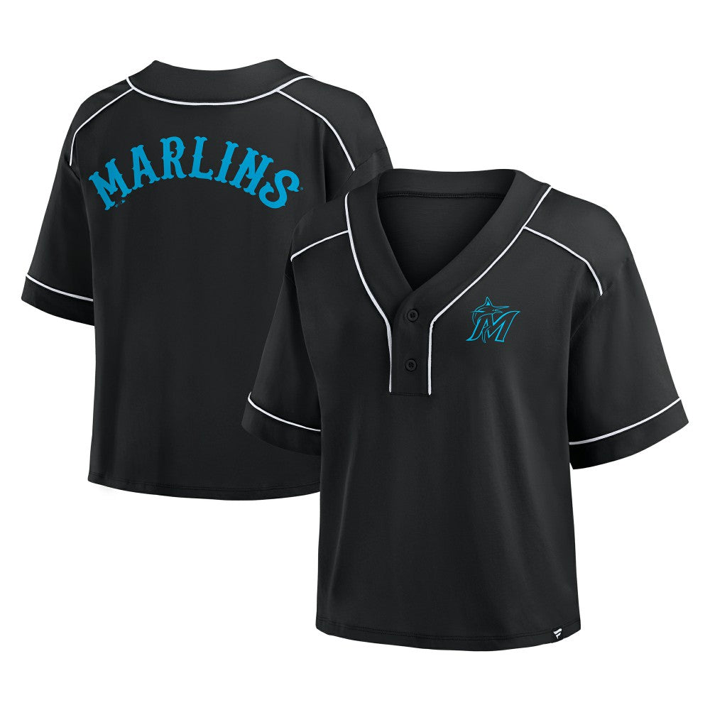 Miami Marlins Fanatics Women's Oversized Champ Game Cropped V-Neck T-Shirt - Black T-shirts