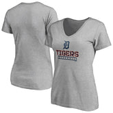 Detroit Tigers Women's Evanston Stencil V-Neck T-Shirt - Gray T-shirts