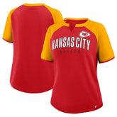 Kansas City Chiefs Women's Height Advantage T-Shirt Red/Gold