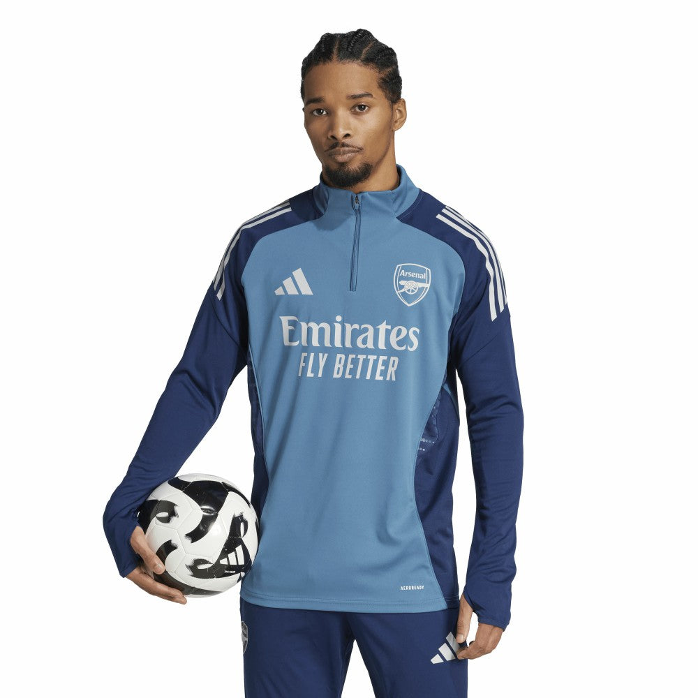Arsenal 2025/26 AEROREADY Raglan Quarter-Zip Training Top Light Blue