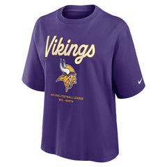 Minnesota Vikings Women's Essential Script Relaxed Boxy T-Shirt Purple