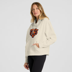 Chicago Bears Women's Dove Legacy Pullover Hoodie Cream