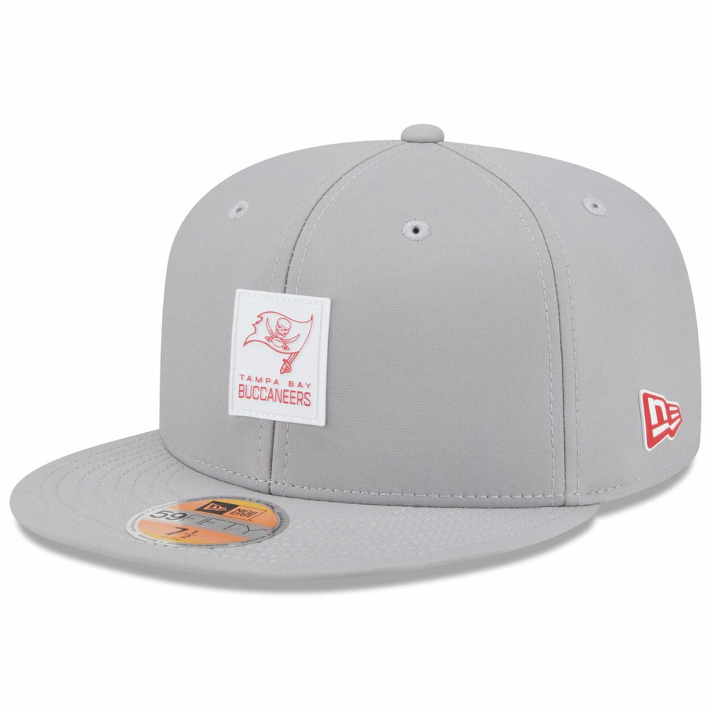 Tampa Bay Buccaneers New Era 2025 Sideline 59FIFTY Fitted Hat Gray