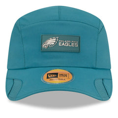 Philadelphia Eagles New Era 2025 Sideline Runner Adjustable Hat Midnight Green