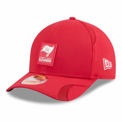 Tampa Bay Buccaneers New Era Youth 2025 Sideline M-Crown 9FORTY Adjustable Hat Red