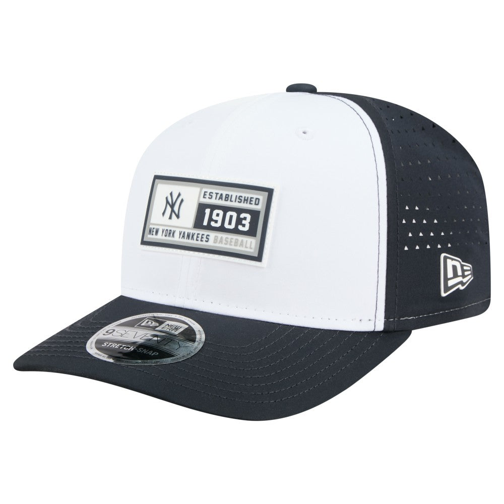 New York Yankees New Era Established Patch 9SEVENTY Adjustable Hat - White/Navy Hats