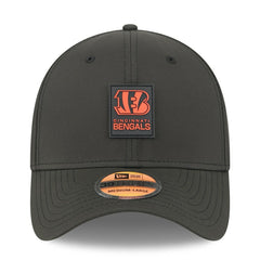 Cincinnati Bengals New Era 2025 Sideline 39THIRTY Flex Hat Black