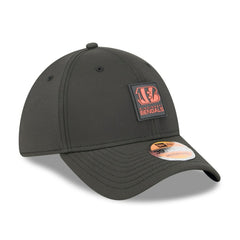 Cincinnati Bengals New Era 2025 Sideline 39THIRTY Flex Hat Black