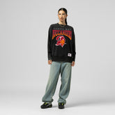 Tampa Bay Buccaneers Women's Delineate Mineral Wash Crewneck Sweatshirt Black