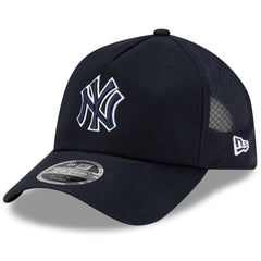 New York Yankees New Era 2026 Batting Practice Apex 9FORTY Adjustable Trucker Hat - Navy Hats