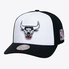 Chicago Bulls Hardwood Classics Legendary Away Pro-Pinch Adjustable Hat White