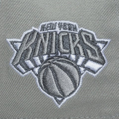 New York Knicks Thunderstorm Head Coach Pro Crown Snapback Hat Gray