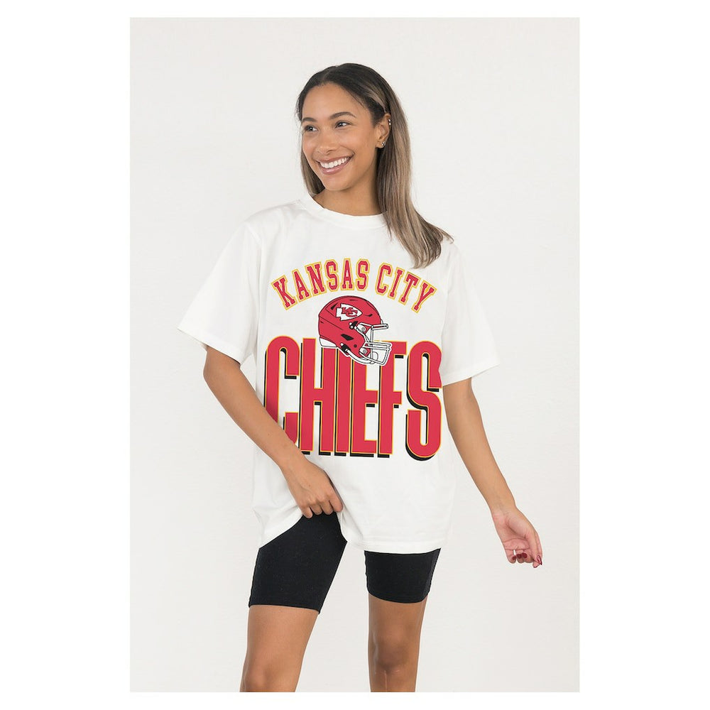 Kansas City Chiefs Gameday Couture Women's Oversized Classic Fierce Focus T-Shirt White