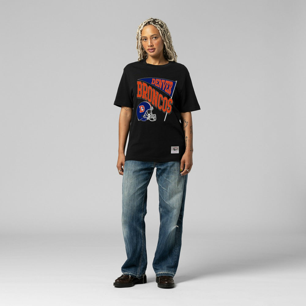 Denver Broncos Women's Team Dynamic Boyfriend T-Shirt Black