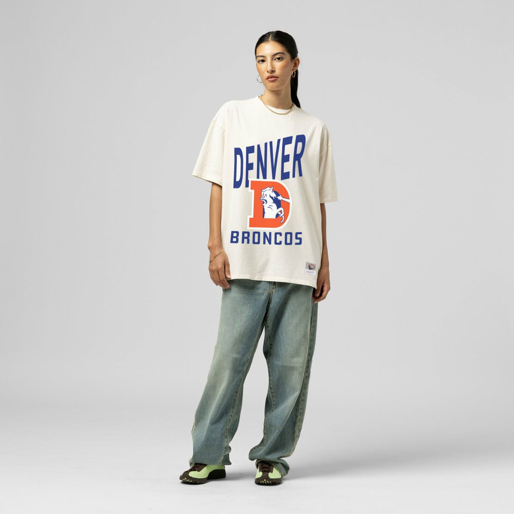 Denver Broncos Women's Logo Rise Boyfriend T-Shirt Cream