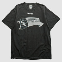 Chicago White Sox Lee Apparel 2005 T-Shirt - Black - S by Fanatics Real Vintage T-shirts