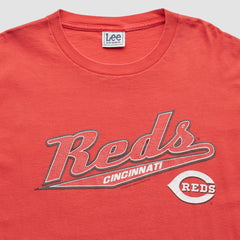 Cincinnati Reds Lee Apparel 2000s T-Shirt - Red - M by Fanatics Real Vintage T-shirts