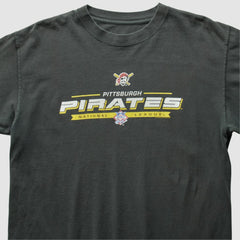 Pittsburgh Pirates 2000s T-Shirt - Black - L by Fanatics Real Vintage T-shirts
