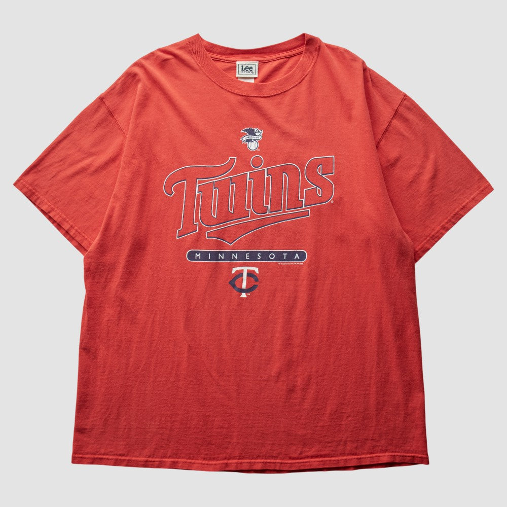 Minnesota Twins Lee Apparel 2006 T-Shirt - Red - L by Fanatics Real Vintage T-shirts