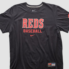 Cincinnati Reds Nike 2010s T-shirt - Black - M by Fanatics Real Vintage T-shirts