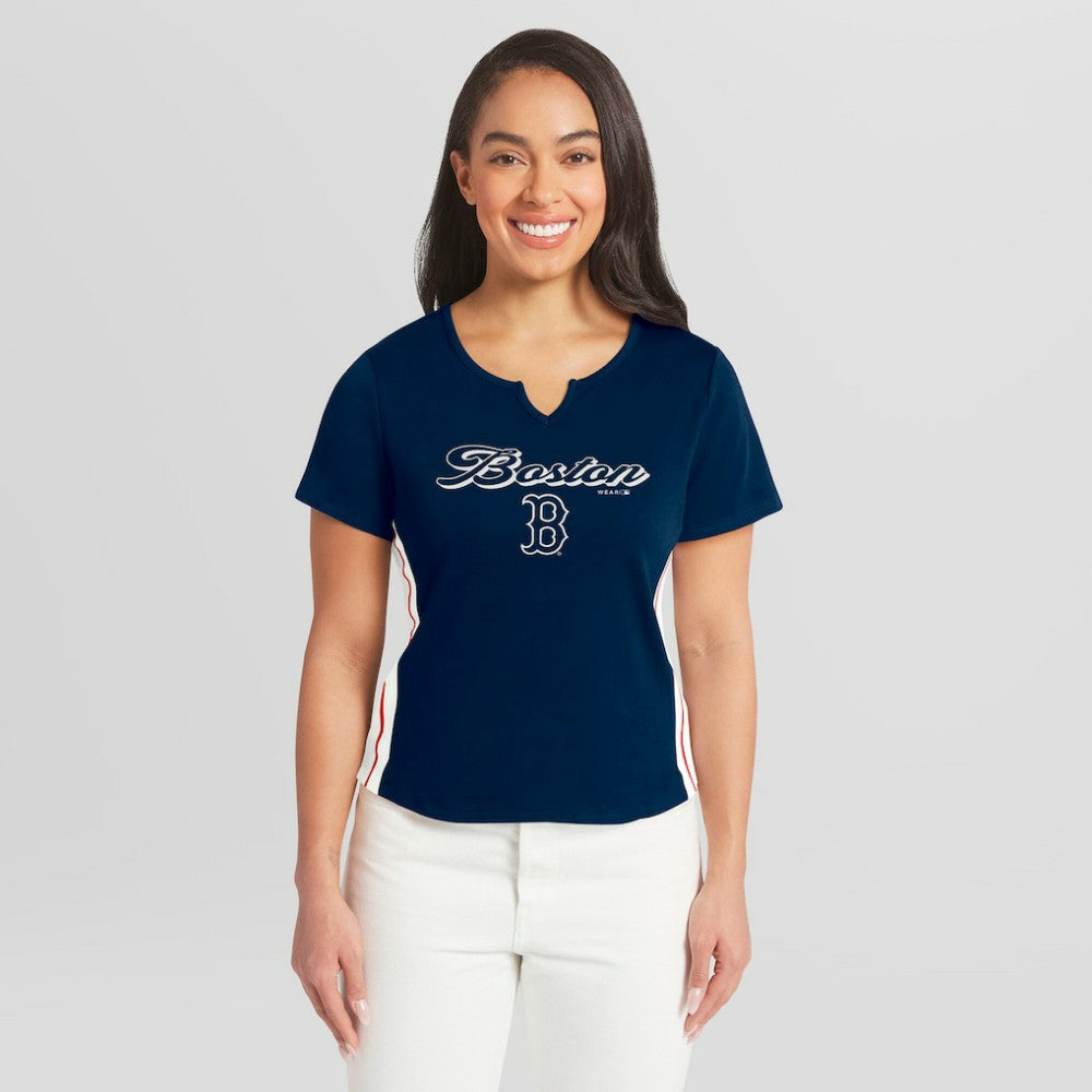 Boston Red Sox WEAR by Erin Andrews Women's Notch Neck Cropped T-Shirt - Navy T-shirts