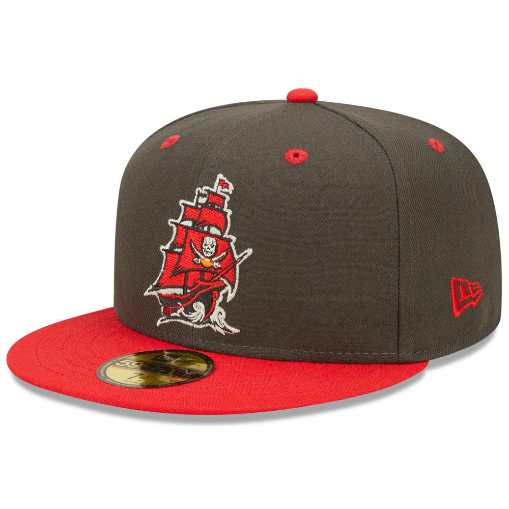 Tampa Bay Buccaneers New Era Flipside 2Tone 59FIFTY Fitted Hat Pewter/Red