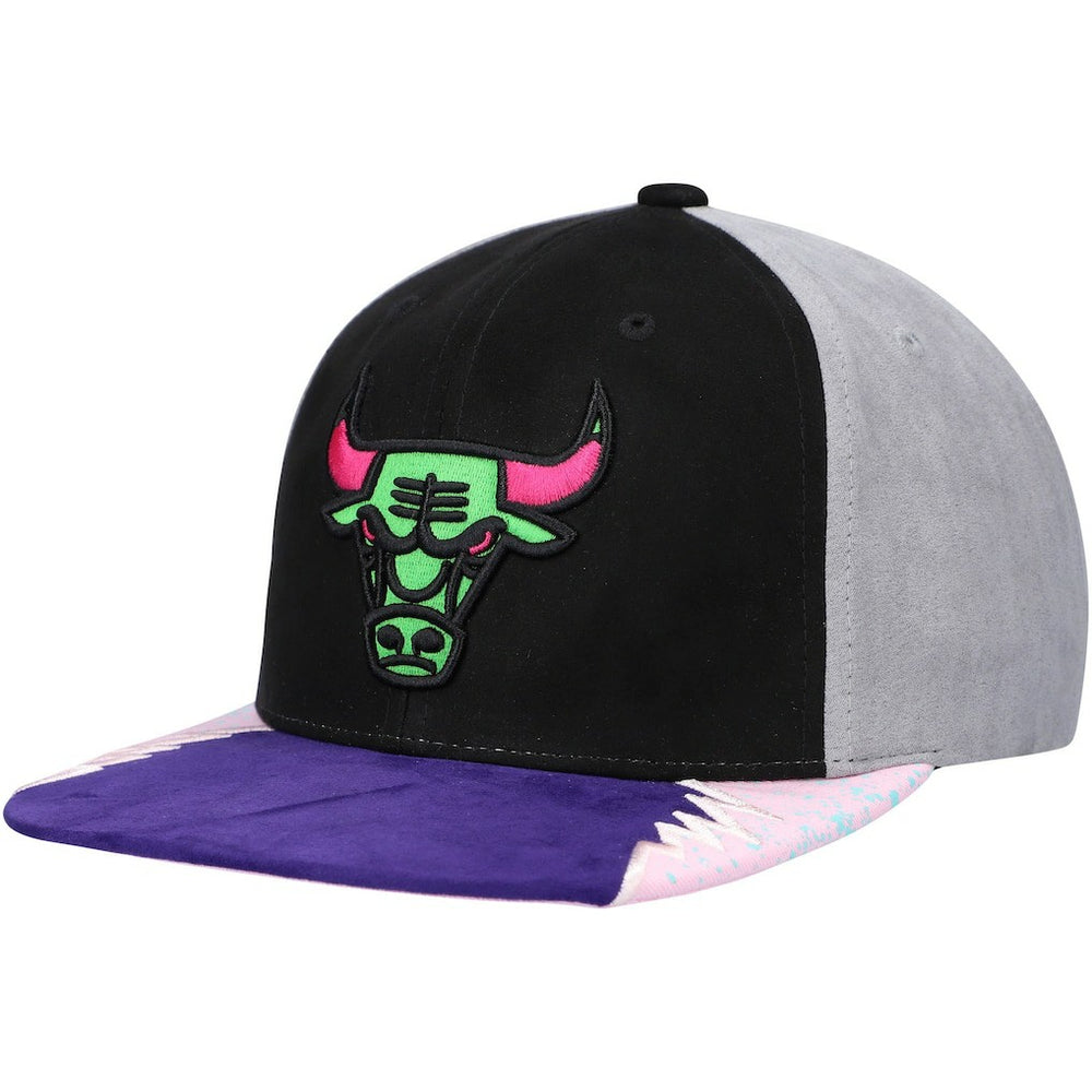 Chicago Bulls Day 5 Snapback Hat Black/Pink