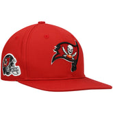 Tampa Bay Buccaneers Pro Standard Logo II Snapback Hat Red
