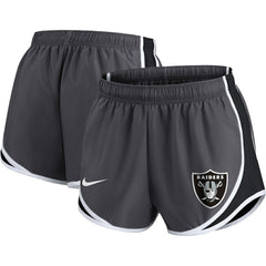 Las Vegas Raiders Women's Plus Size Logo Performance Tempo Shorts Charcoal