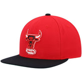 Chicago Bulls Hardwood Classics Team Two-Tone 2.0 Snapback Hat Red/Black