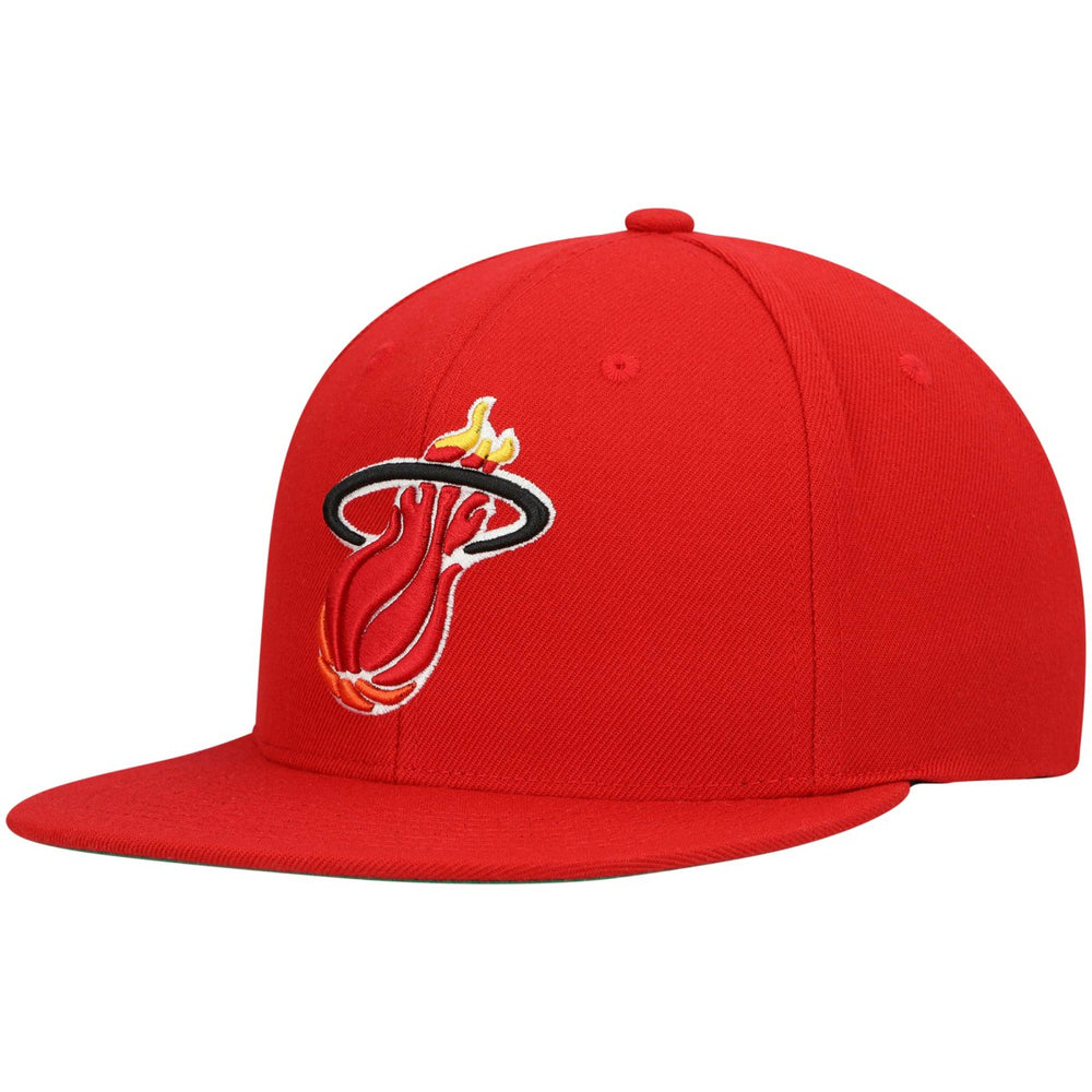 Miami Heat Hardwood Classics Team Ground 2.0 Snapback Hat Red