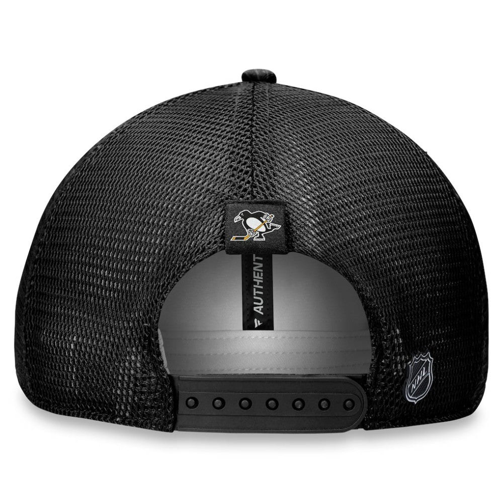 NHL Pittsburgh Penguins Fanatics Women's Authentic Pro Road Trucker Adjustable Hat – Black
