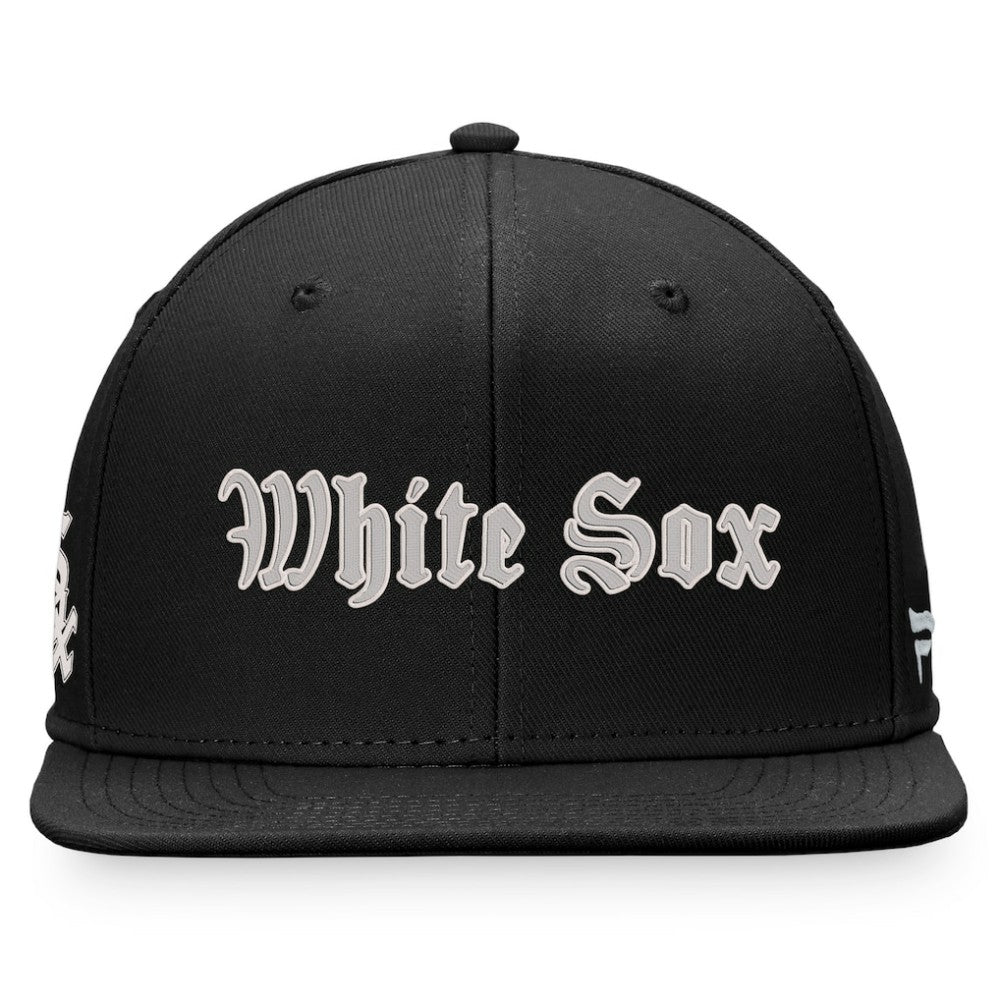 Chicago White Sox Fanatics Gothic Script Fitted Hat - Black Hats