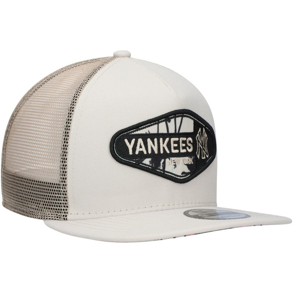 New York Yankees New Era Retro Beachin' Patch A-Frame Trucker 9FIFTY Snapback Hat - Natural Hats
