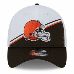 Cleveland Browns New Era 2023 Sideline 39THIRTY Flex Hat White/Brown