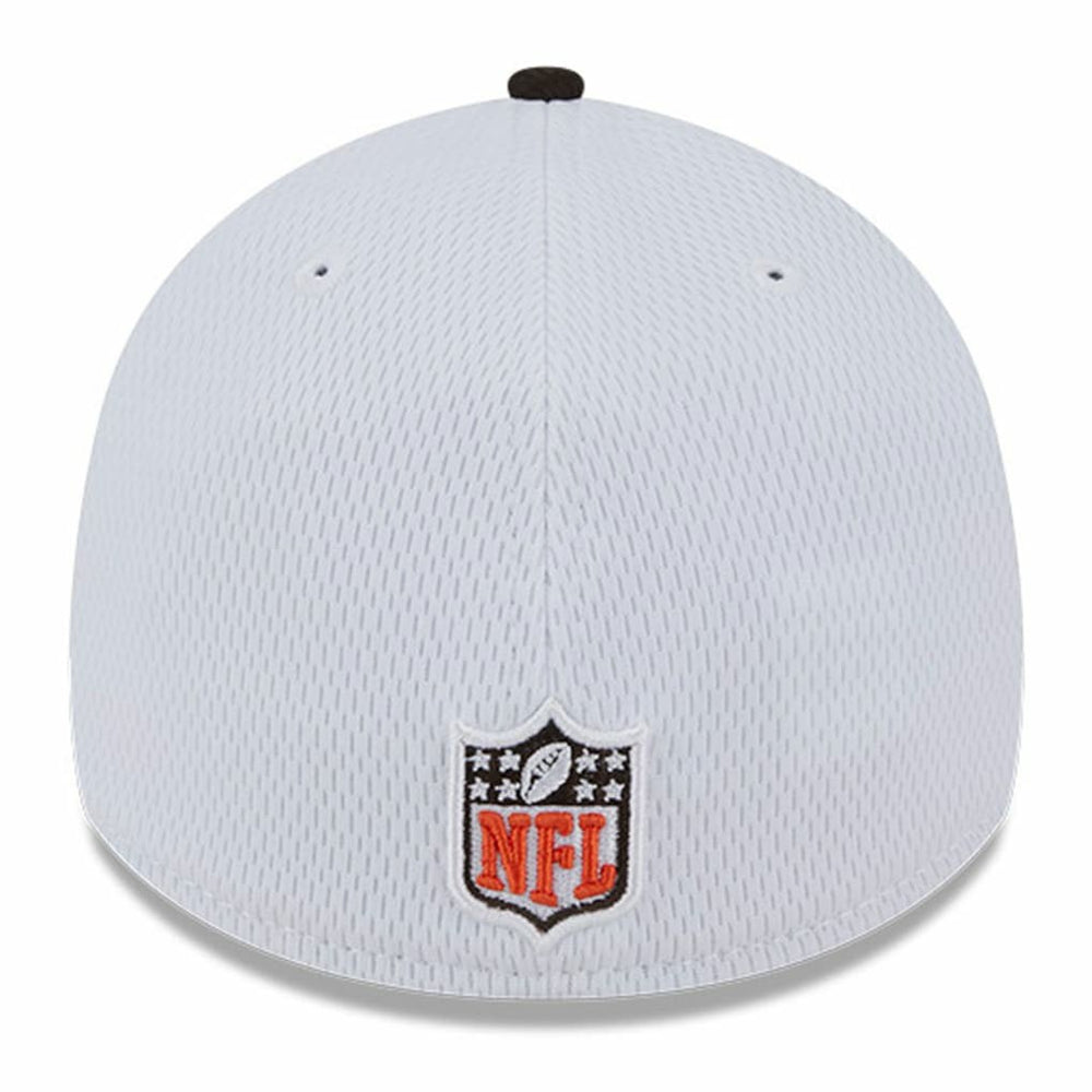 Cleveland Browns New Era 2023 Sideline 39THIRTY Flex Hat White/Brown