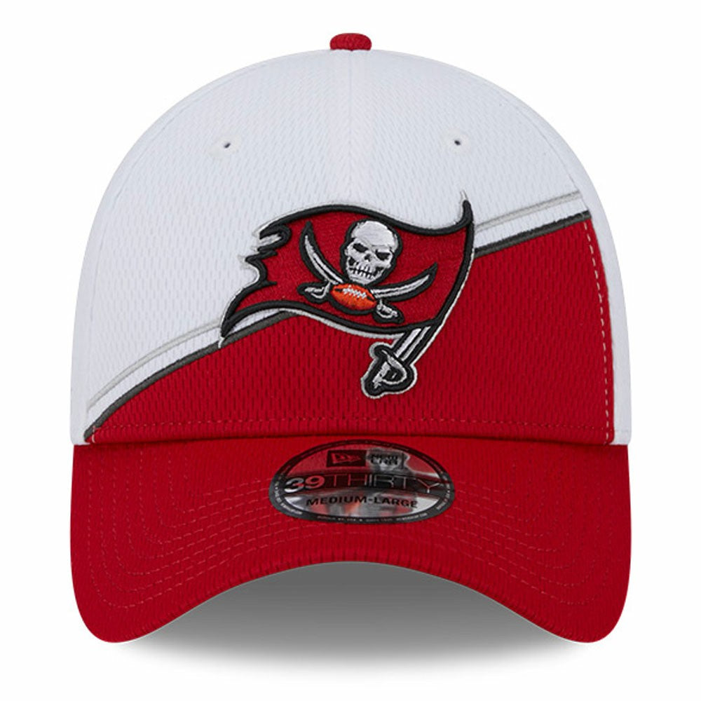 Tampa Bay Buccaneers New Era 2023 Sideline 39THIRTY Flex Hat White/Red