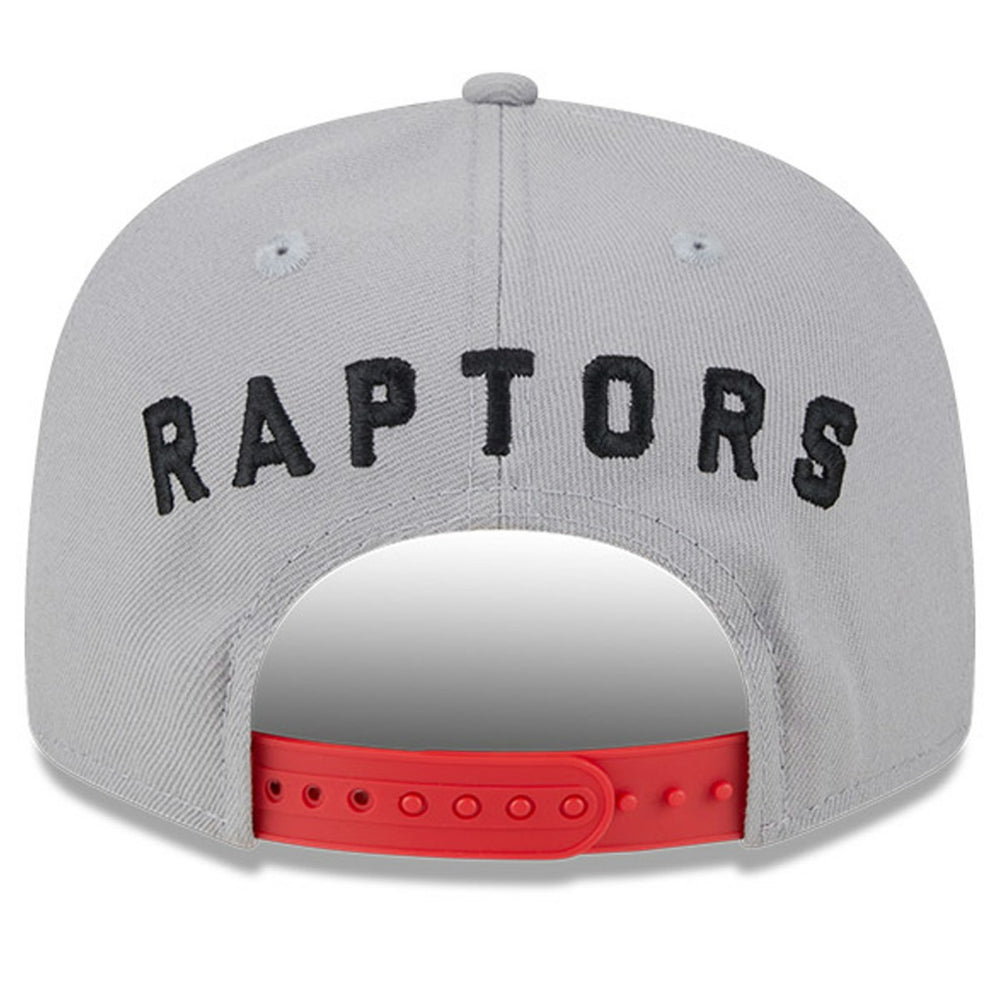 Toronto Raptors Chenille Band 9FIFTY Snapback Hat Gray