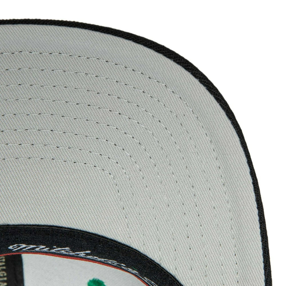Boston Celtics MVP Team Two-Tone 2.0 Stretch-Snapback Hat Kelly Green/Black