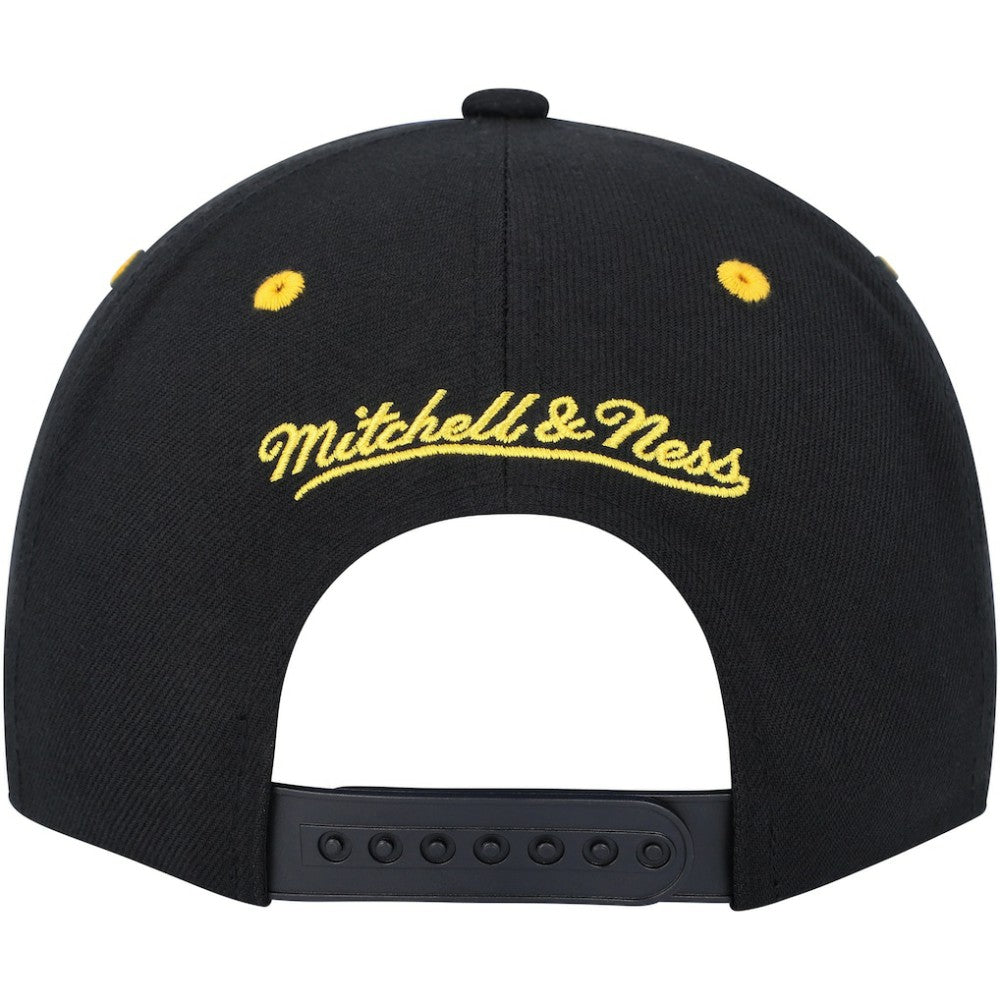 NHL Boston Bruins Mitchell & Ness LOFI Pro Snapback Hat - Black