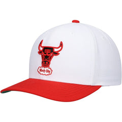 Chicago Bulls Hardwood Classics Core 2-Tone 2.0 Pro Snapback Hat White/Red