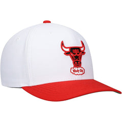 Chicago Bulls Hardwood Classics Core 2-Tone 2.0 Pro Snapback Hat White/Red