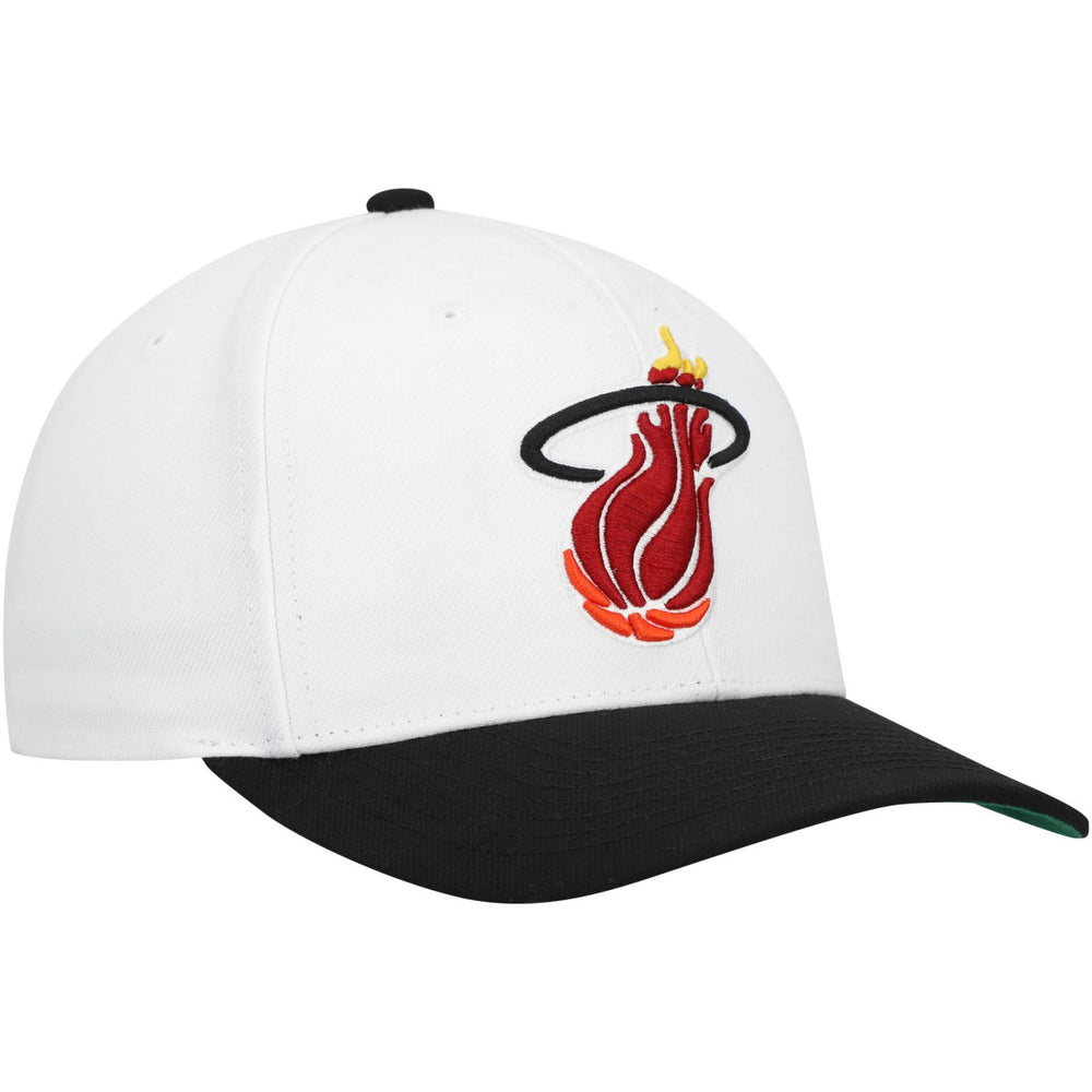 Miami Heat Hardwood Classics Core 2-Tone 2.0 Pro Snapback Hat White/Black