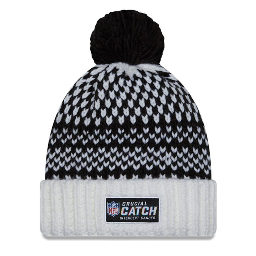 Cleveland Browns New Era Women's 2023 NFL Crucial Catch Cuffed Pom Knit Hat Black/White