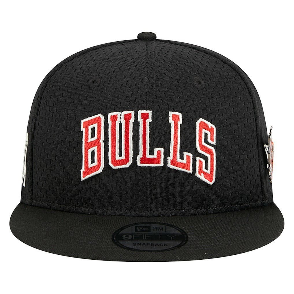 Chicago Bulls Post-Up Pin Mesh 9FIFTY Snapback Hat Black